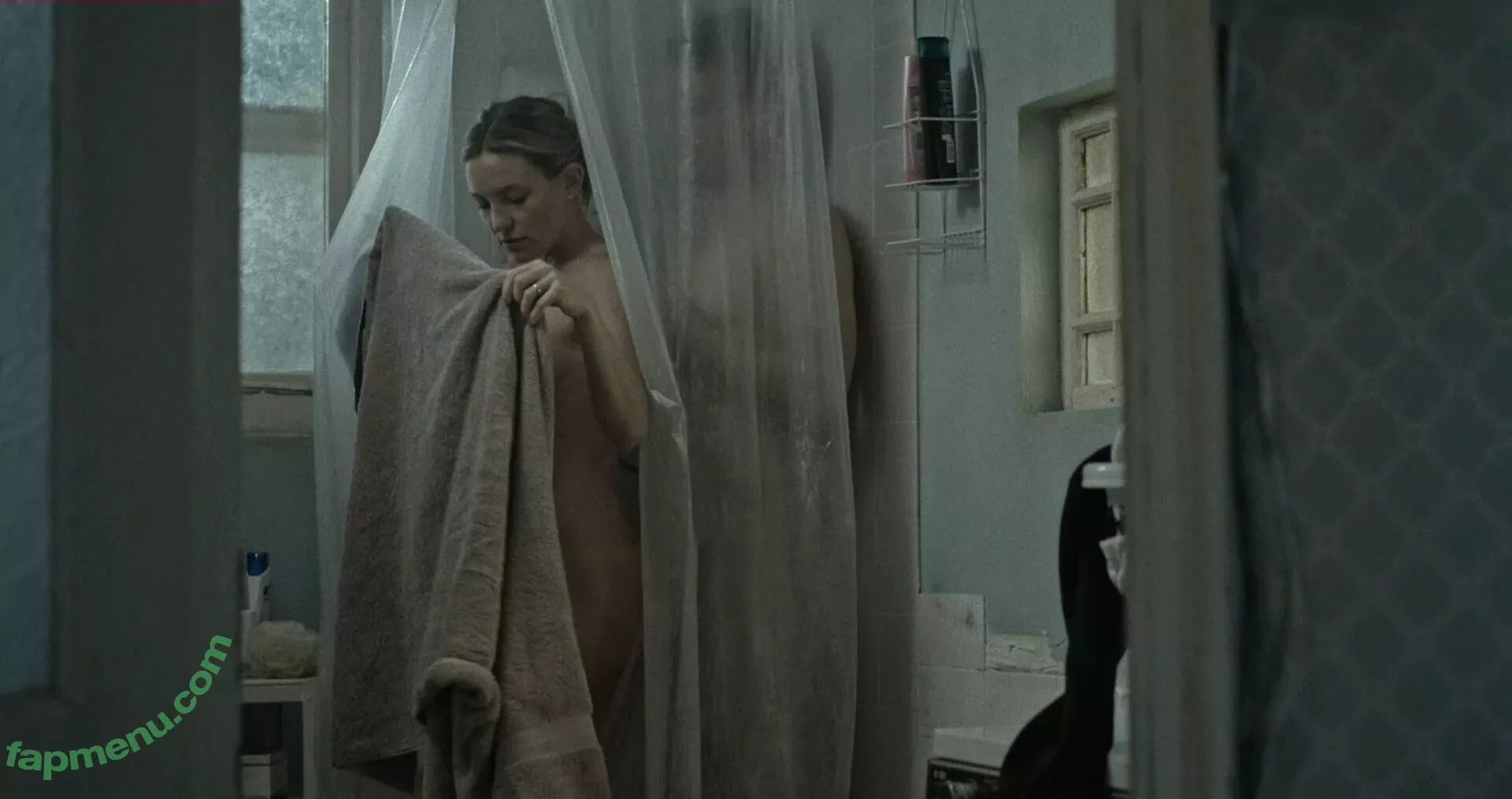 Kate Hudson nude photo #0700 (katehudson)