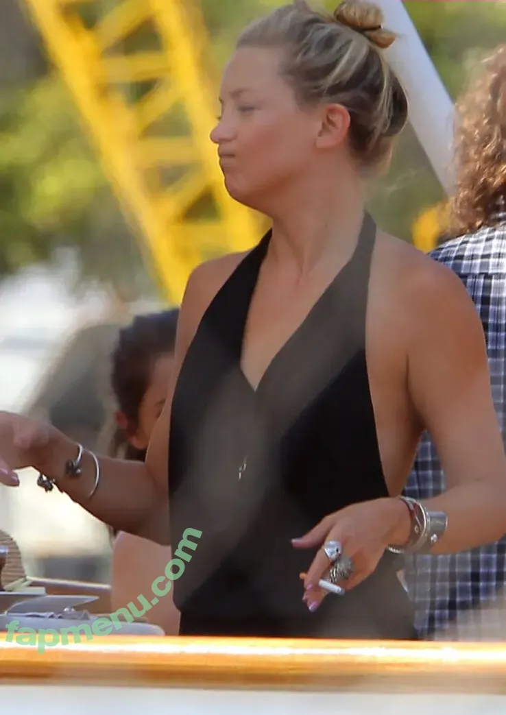 Kate Hudson nude photo #0950 (katehudson)