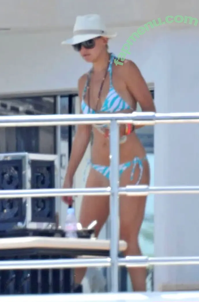 Kate Hudson nude photo #0989 (katehudson)