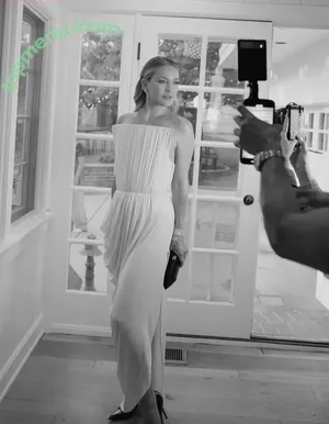 Kate Hudson / katehudson nude photo #1304
