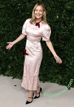 Kate Hudson / katehudson nude photo #1317