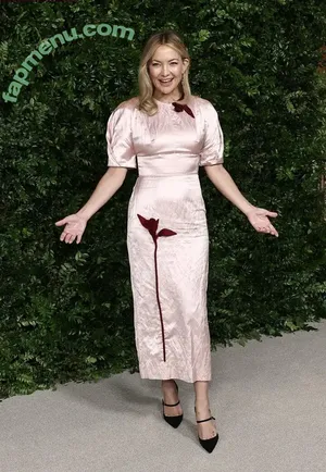 Kate Hudson / katehudson nude photo #1322