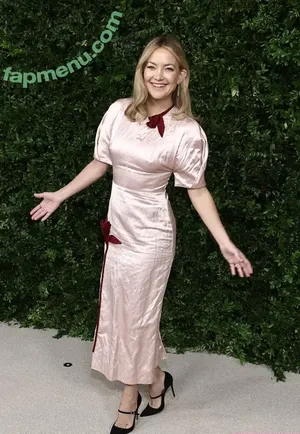 Kate Hudson / katehudson nude photo #1323