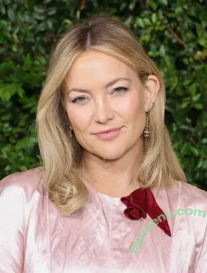 Kate Hudson / katehudson nude photo #1326