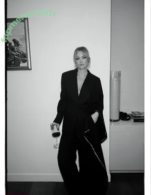 Kate Hudson / katehudson nude photo #1348