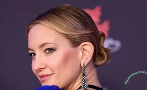 Kate Hudson / KateHudsan / katehudson nude photo #1404