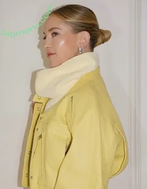 Kate Hudson / katehudson nude photo #1477