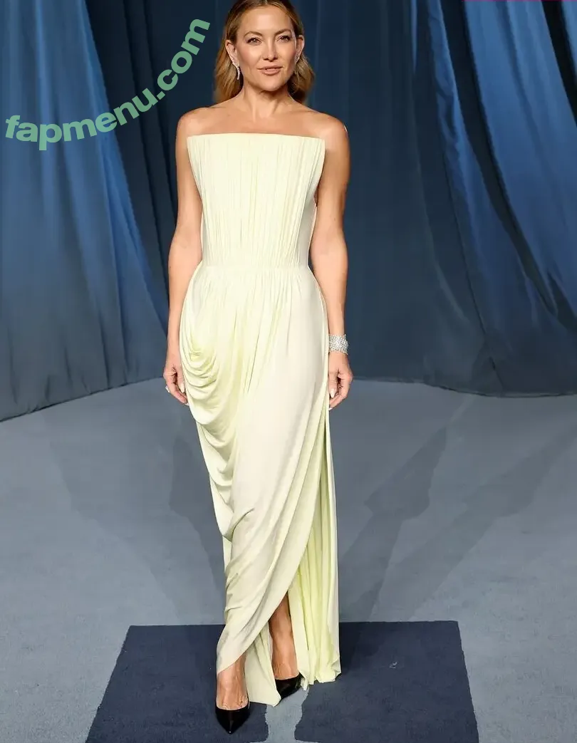 Kate Hudson nude photo #1302 (katehudson)