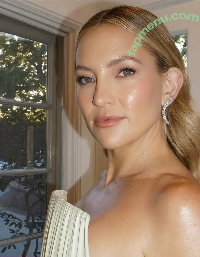 Kate Hudson nude photo #1303 (katehudson)