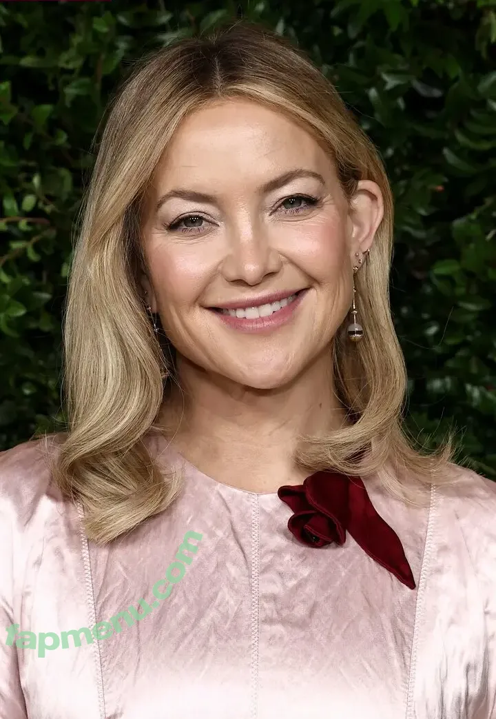 Kate Hudson nude photo #1314 (katehudson)