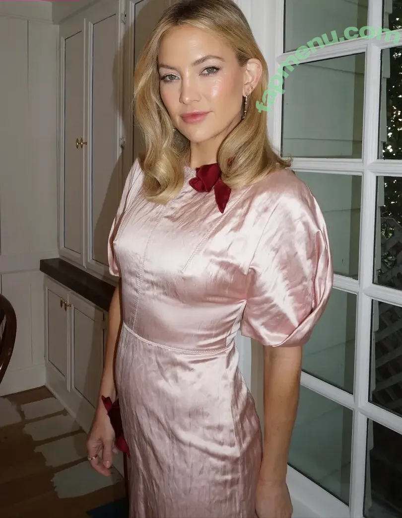 Kate Hudson nude photo #1338 (katehudson)