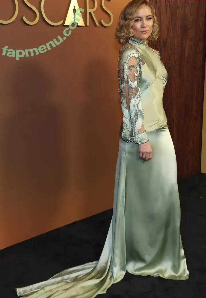 Kate Hudson nude photo #1355 (katehudson)