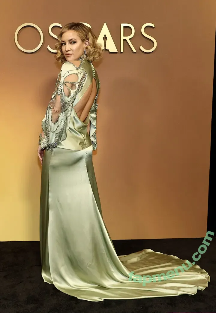 Kate Hudson nude photo #1369 (katehudson)