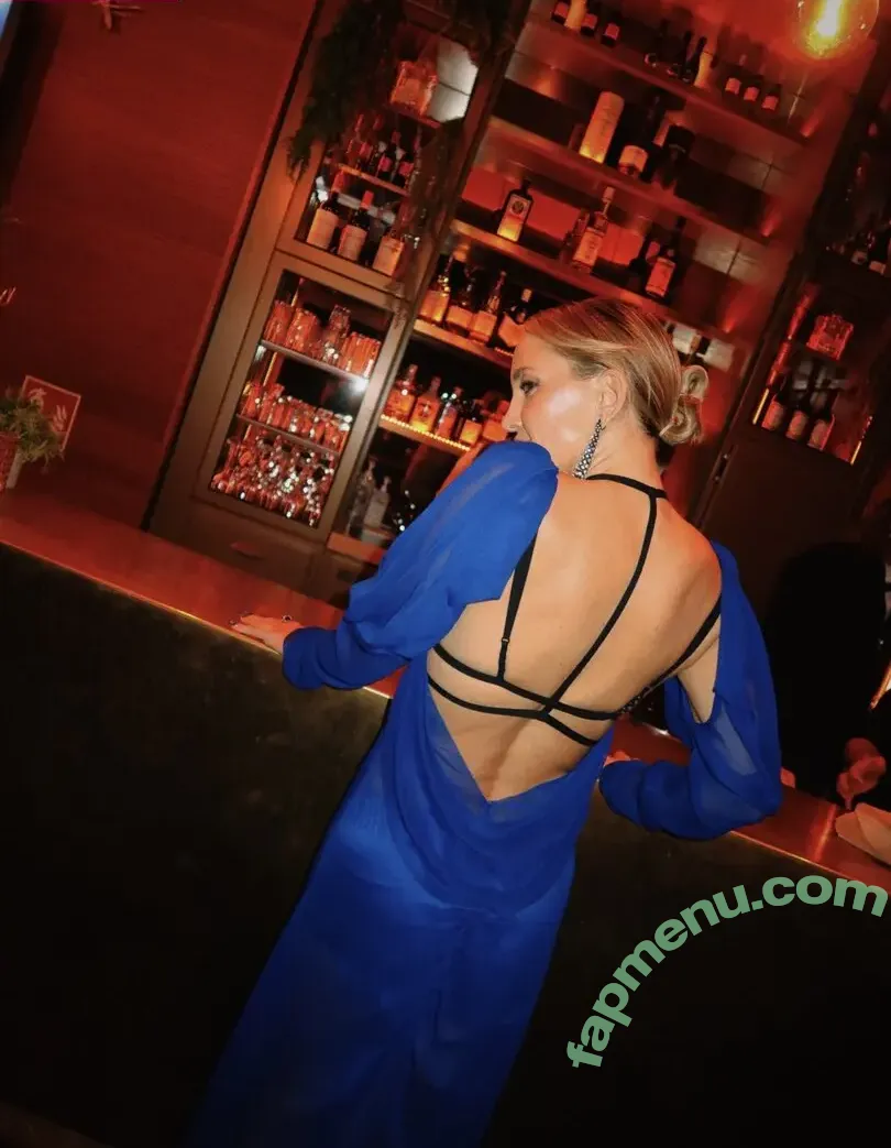 Kate Hudson nude photo #1432 (katehudson)