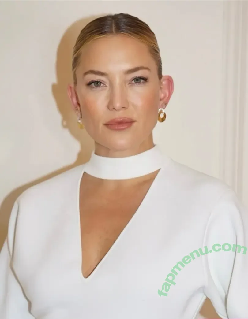 Kate Hudson nude photo #1473 (katehudson)