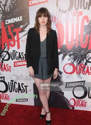 Kate Lyn Sheil / katelynsheil nude photo #0039