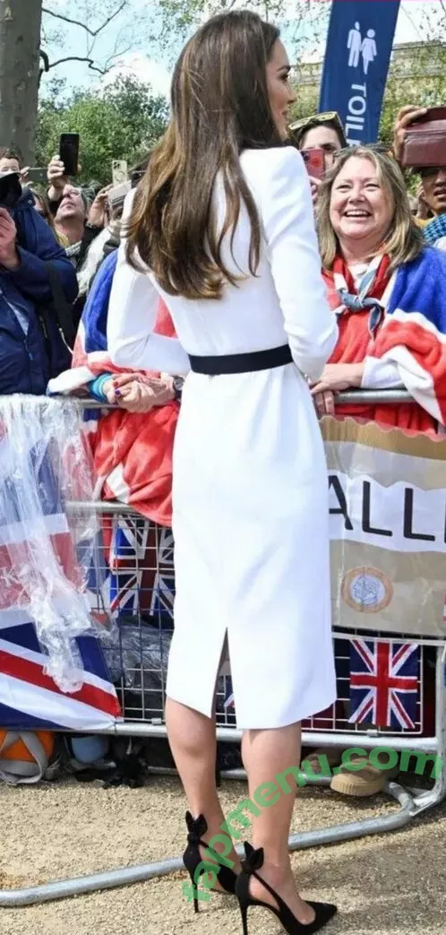 Kate Middleton nude photo #0049 (Catherine / Catherine Elizabeth / PrincessWales / princeandprincessofwales)