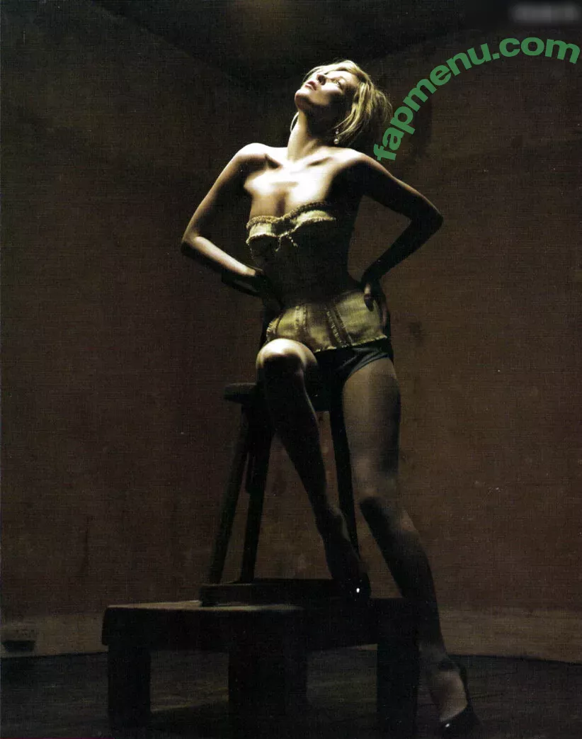 Kate Moss nude photo #0351 (kateamoss / katemoss / katemossagency)