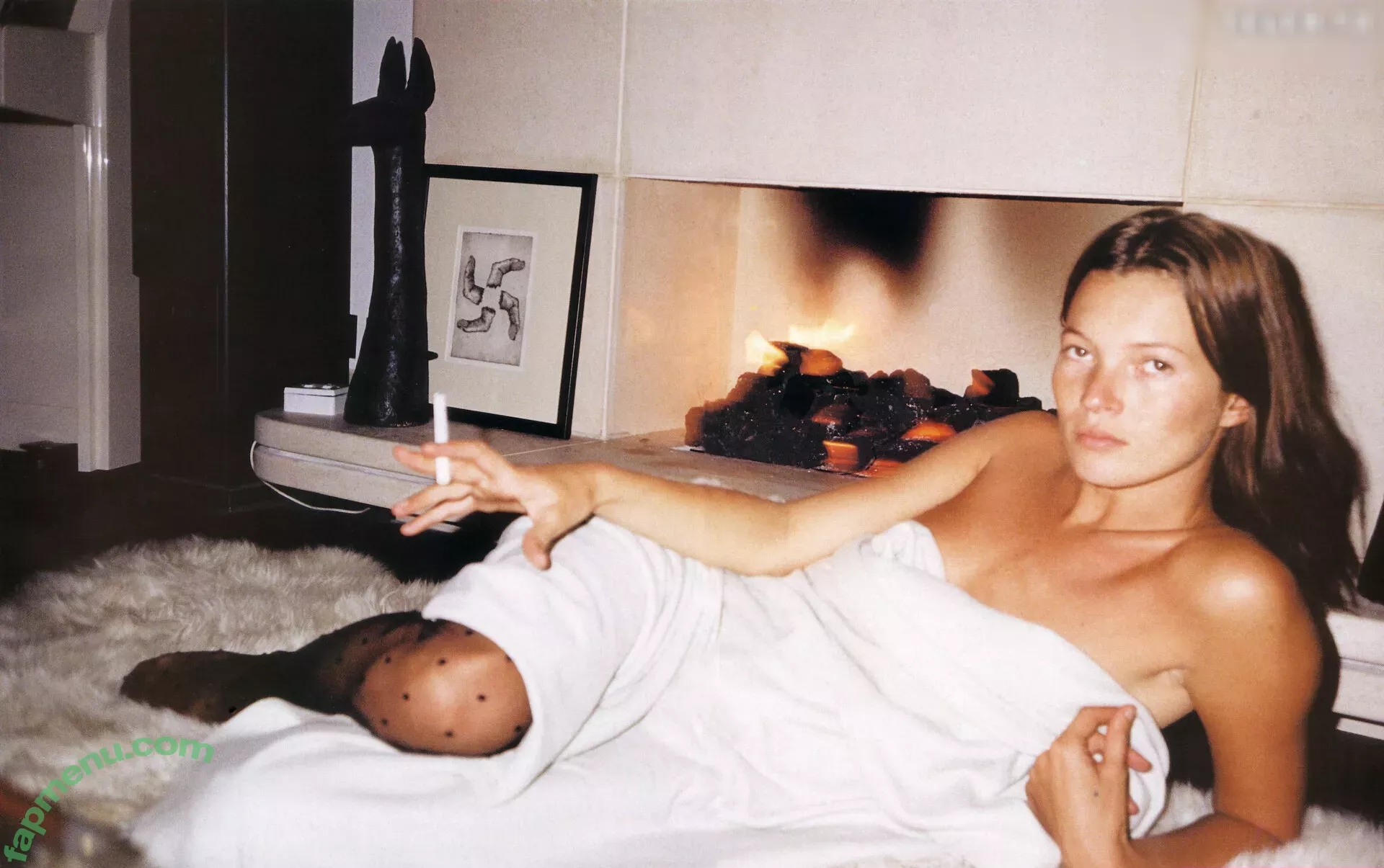 Kate Moss nude photo #0386 (kateamoss / katemoss / katemossagency)