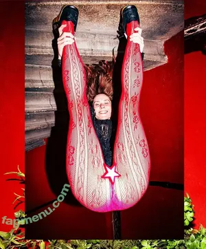 Kate Nash / British Singer / katenash / katenyash87 nude photo #0005