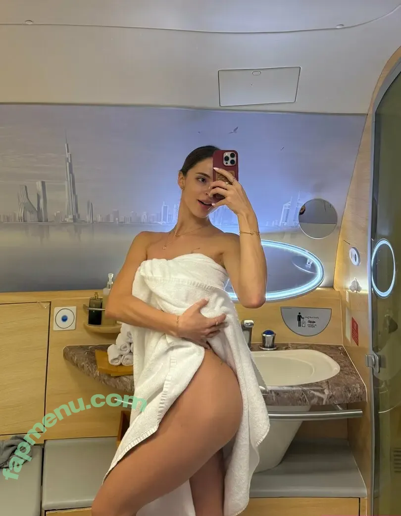 kate.s nude photo #0021 (saufkat)