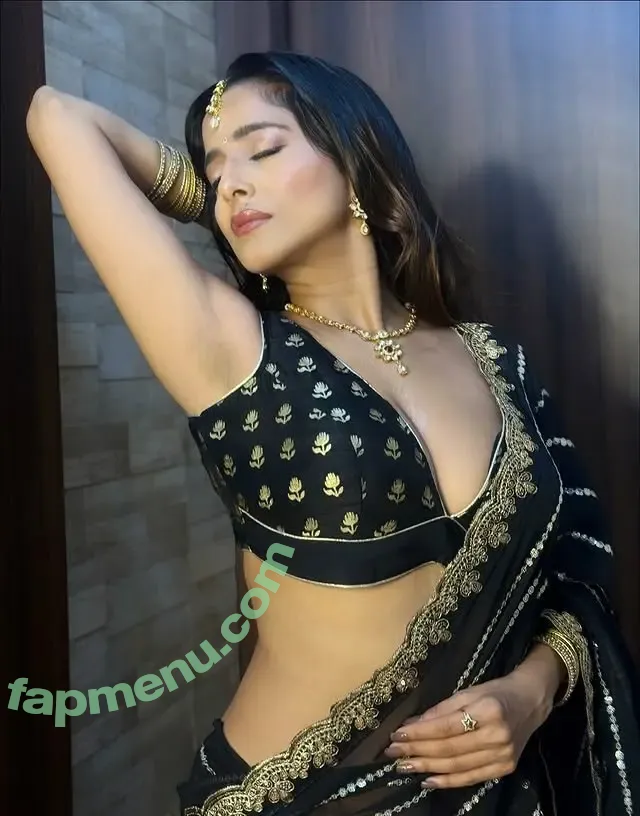 Kate Sharma nude photo #0021 (viscountess.bridgerton)