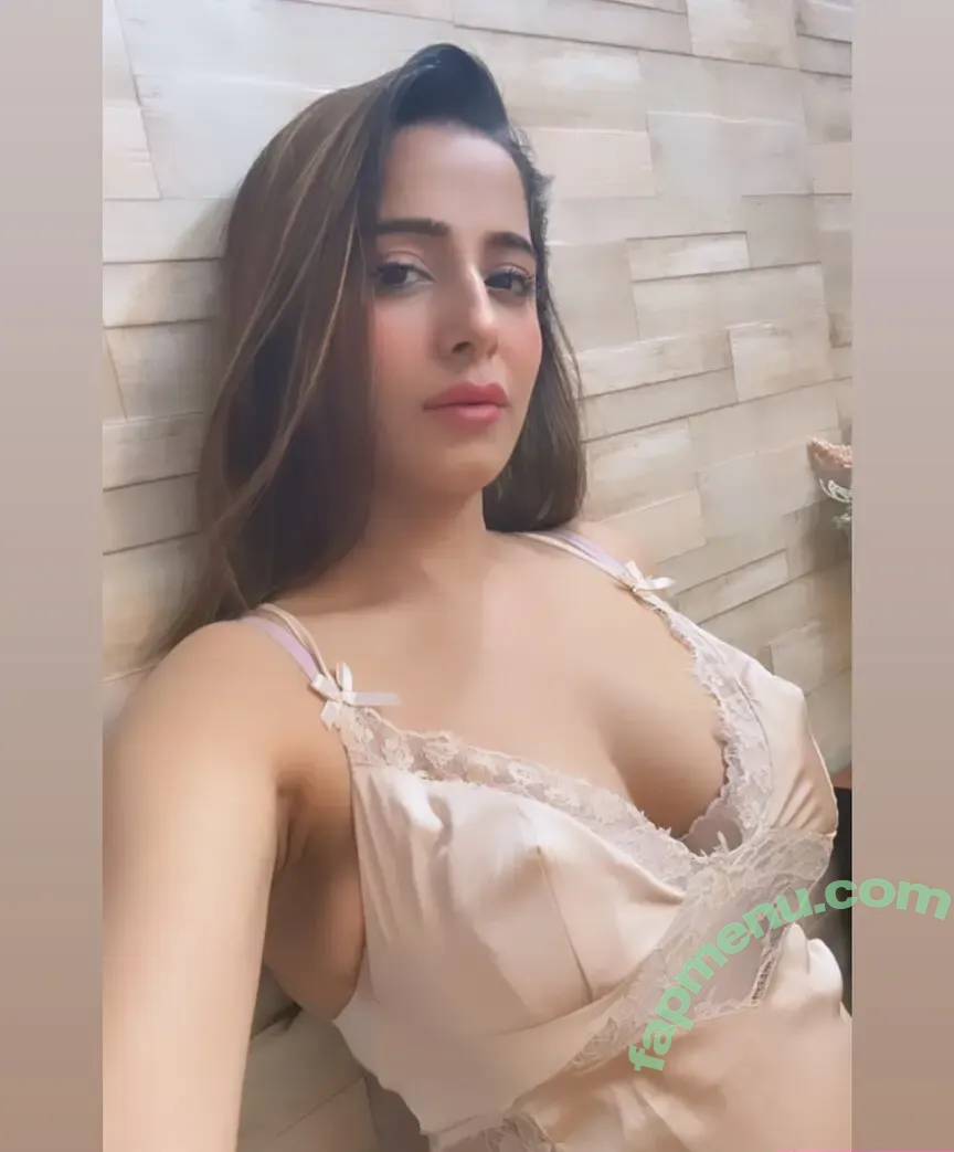 Kate Sharma nude photo #0120 (katesharma)