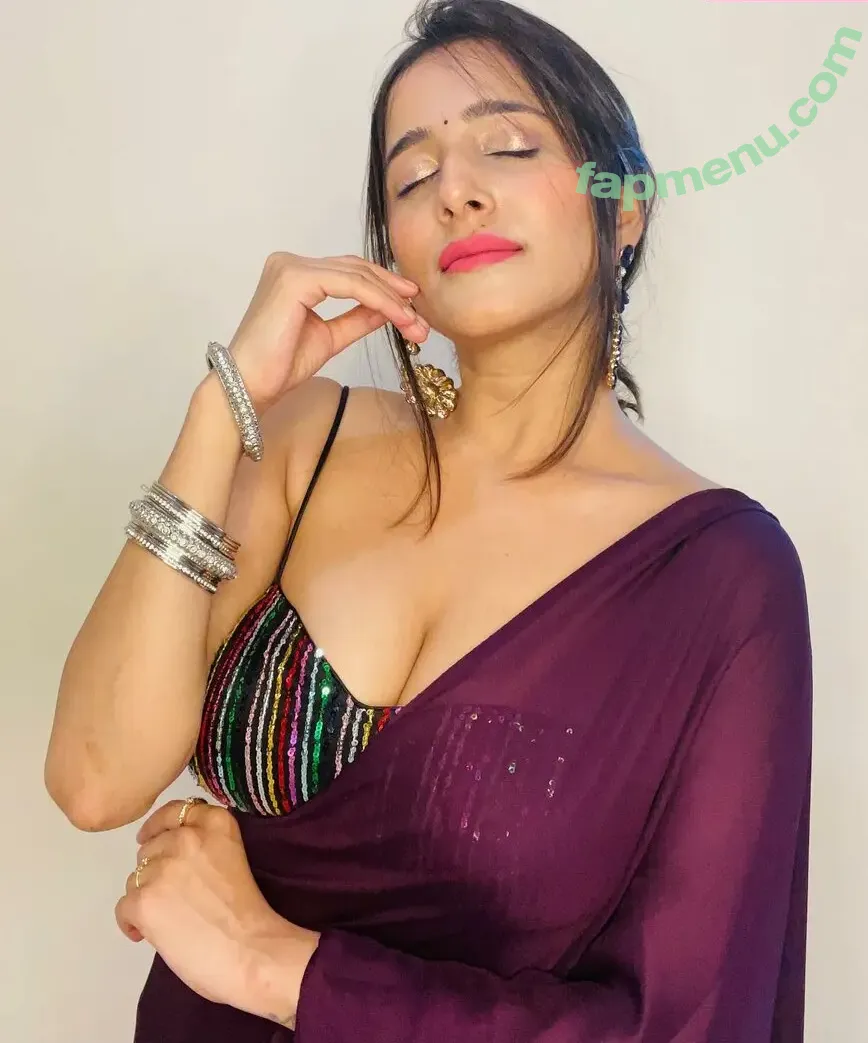 Kate Sharma nude photo #0151 (katesharma)