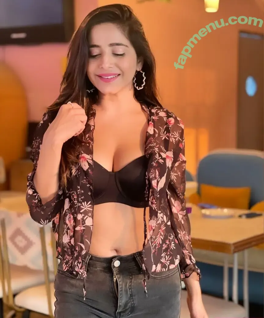 Kate Sharma nude photo #0218 (katesharma)