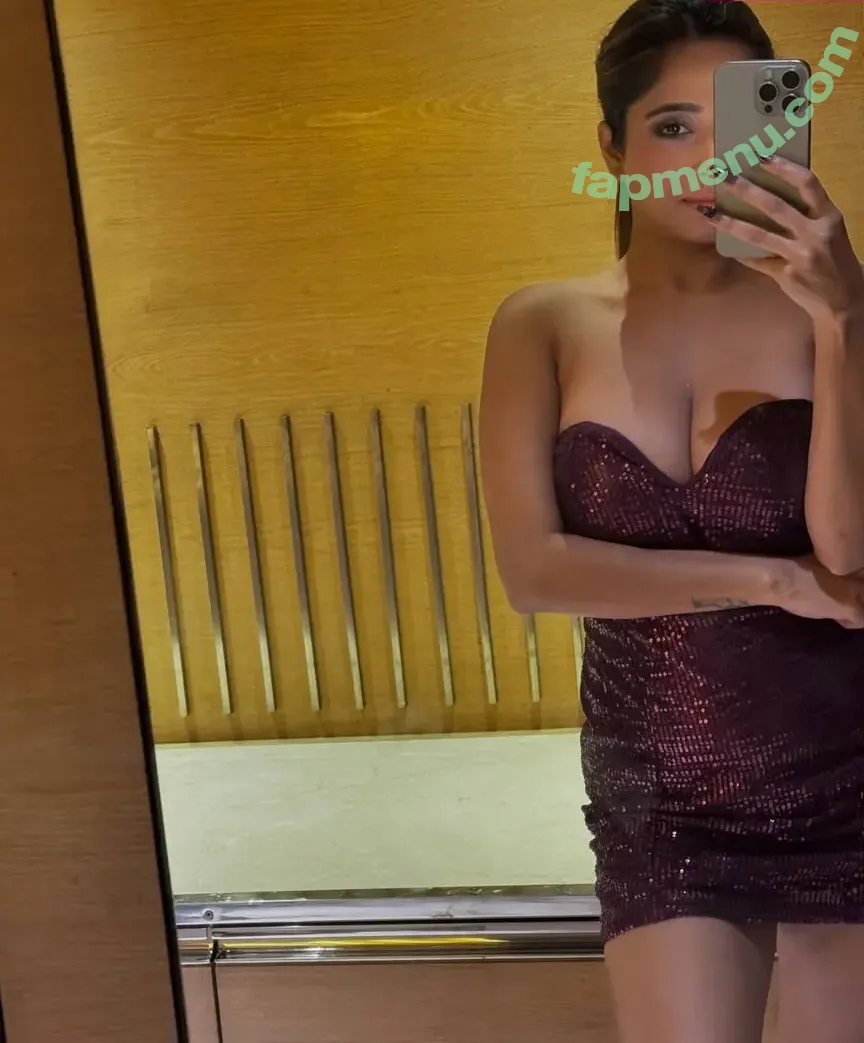 Kate Sharma nude photo #0339 (katesharma)