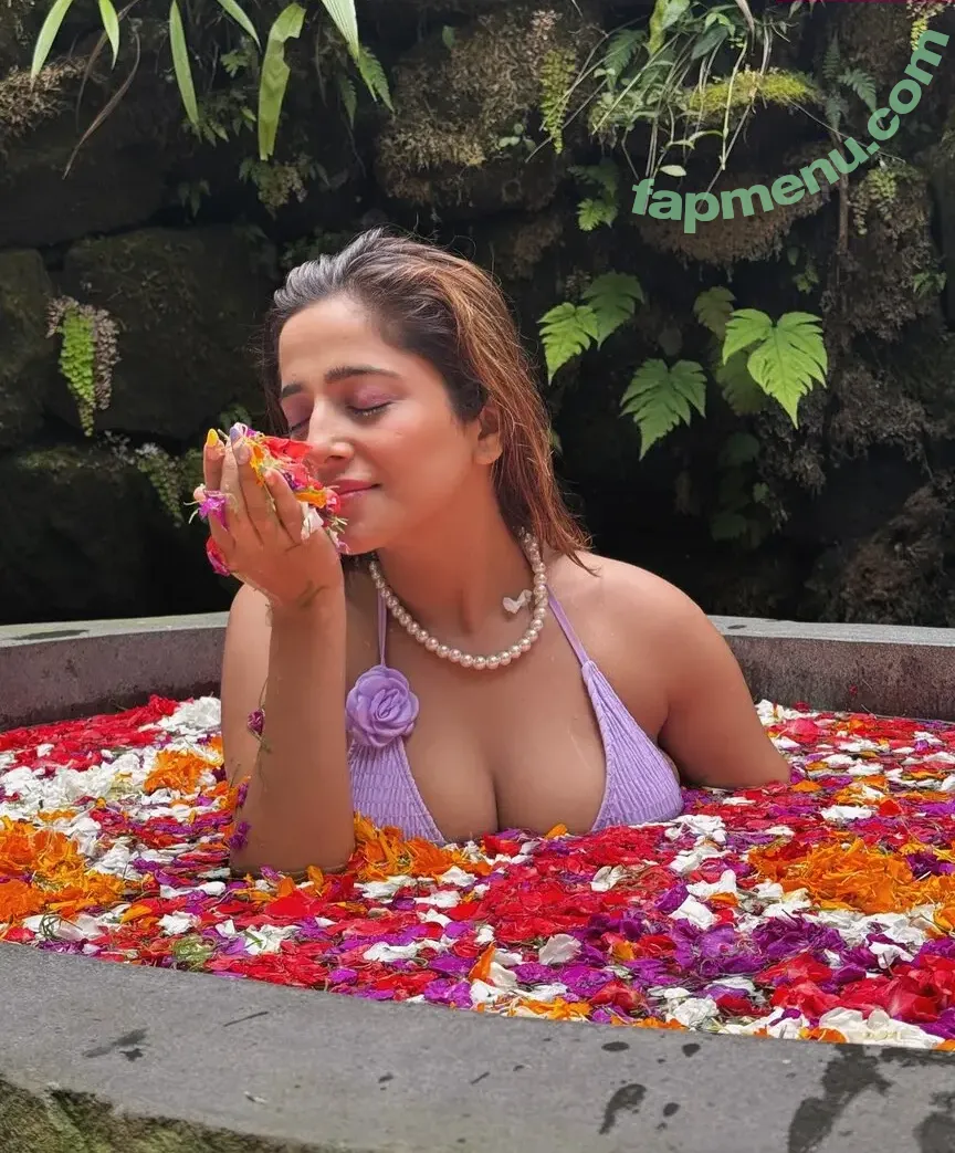 Kate Sharma nude photo #0812 (katesharma)