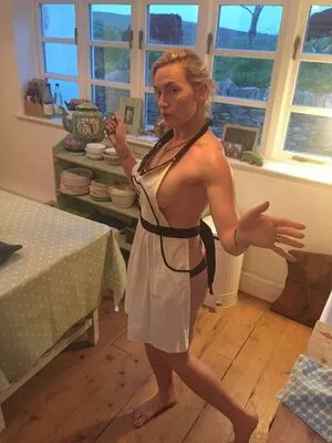 Kate Winslet / kate.winsletoffical / winsletlately nude photo #0176