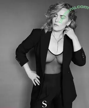 Kate Winslet / kate.winsletoffical / winsletlately nude photo #0419