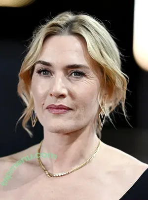 Kate Winslet / KateElizabethWinslet.us / kate.winslet.official / winsletlately nude photo #0454