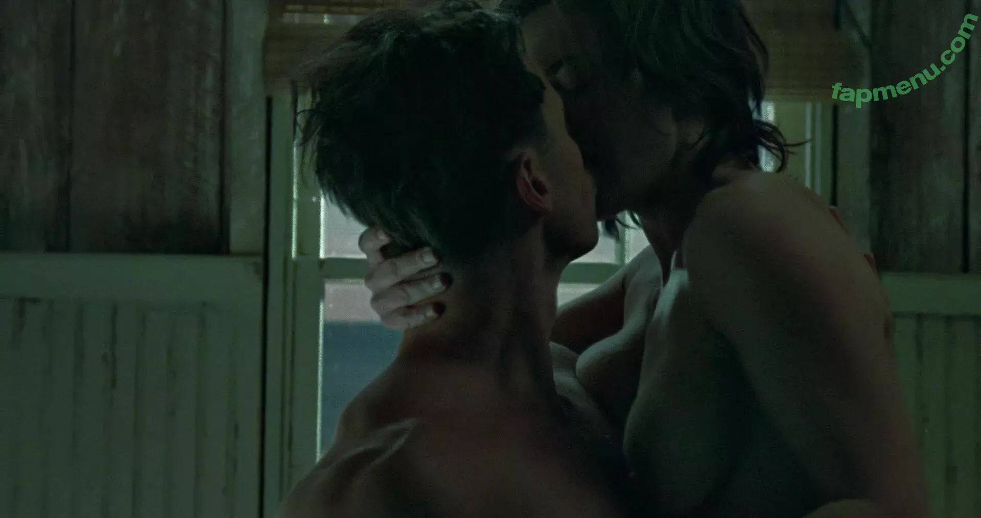 Kate Winslet nude photo #0138 (kate.winsletoffical / winsletlately)