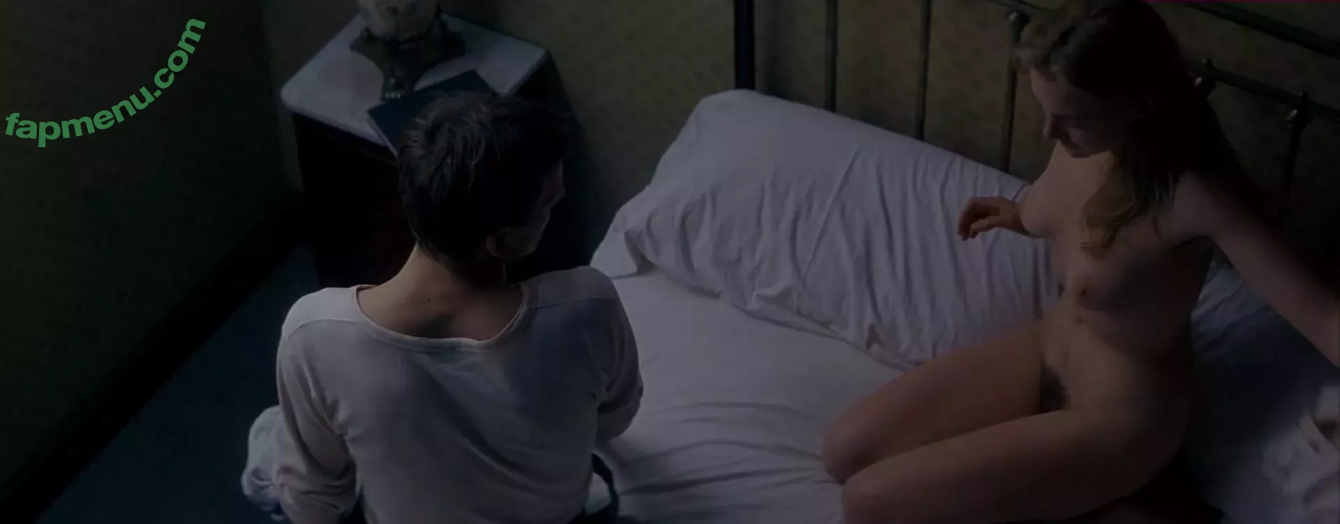 Kate Winslet nude photo #0143 (kate.winsletoffical / winsletlately)