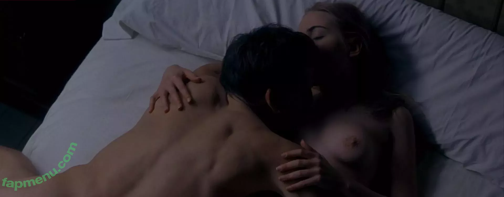 Kate Winslet nude photo #0146 (kate.winsletoffical / winsletlately)