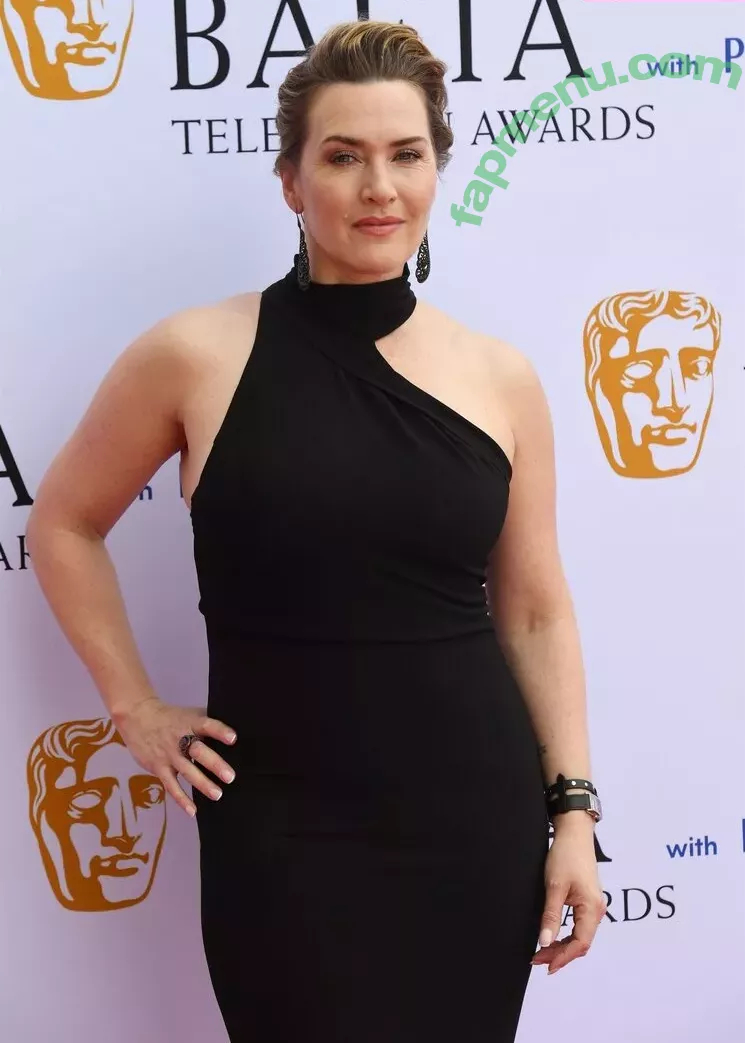 Kate Winslet nude photo #0175 (kate.winsletoffical / winsletlately)