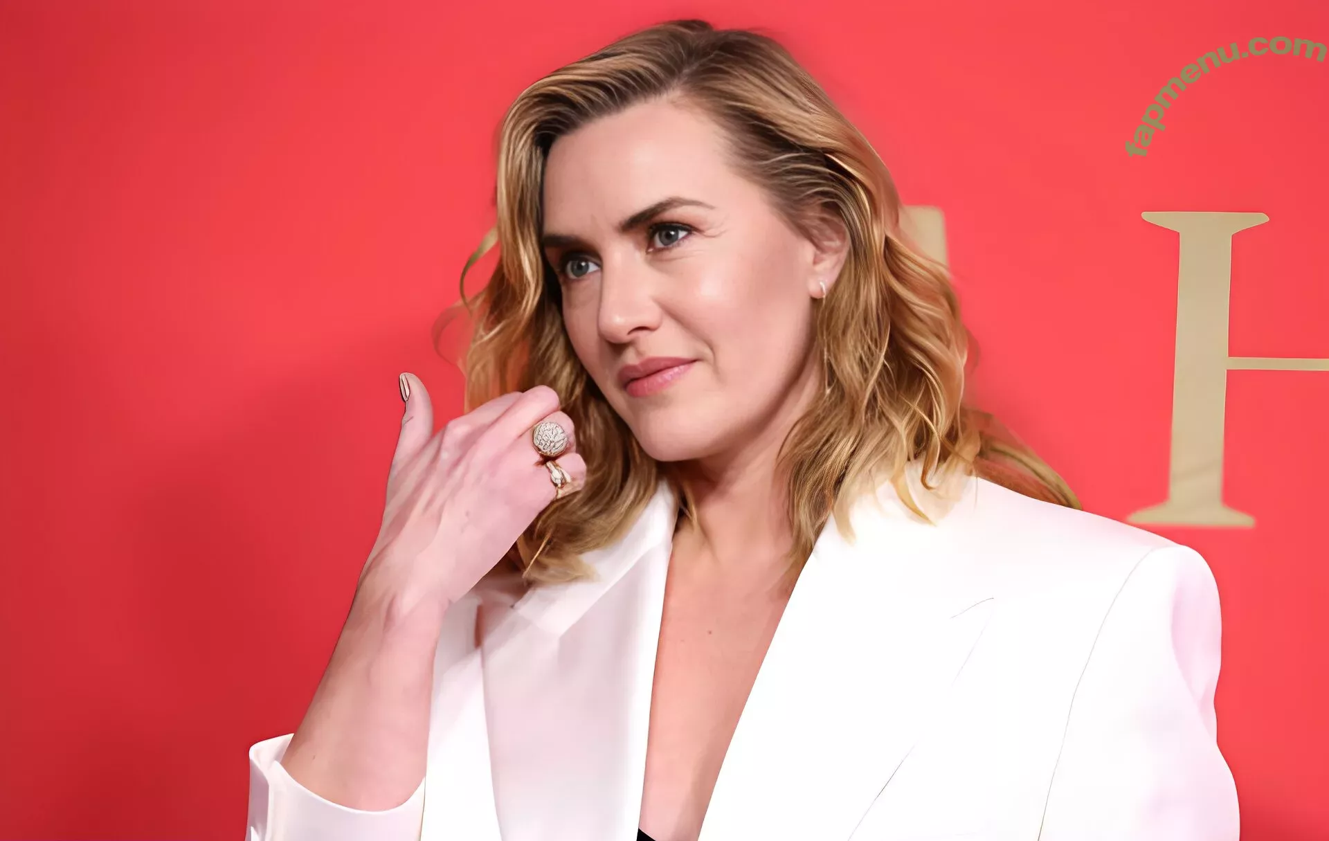 Kate Winslet nude photo #0191 (kate.winsletoffical / winsletlately)