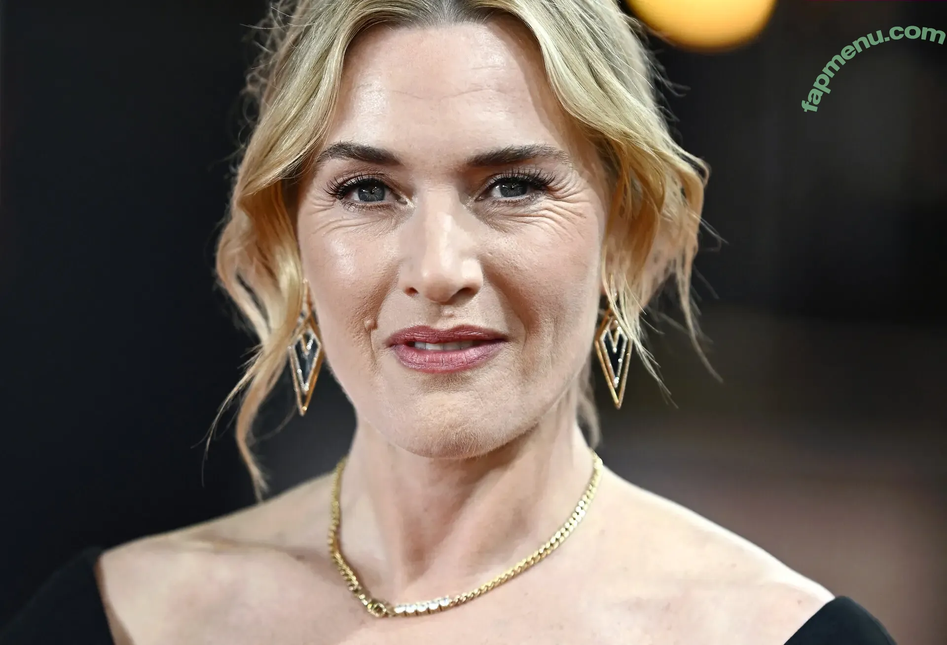 Kate Winslet nude photo #0453 (KateElizabethWinslet.us / kate.winslet.official / winsletlately)