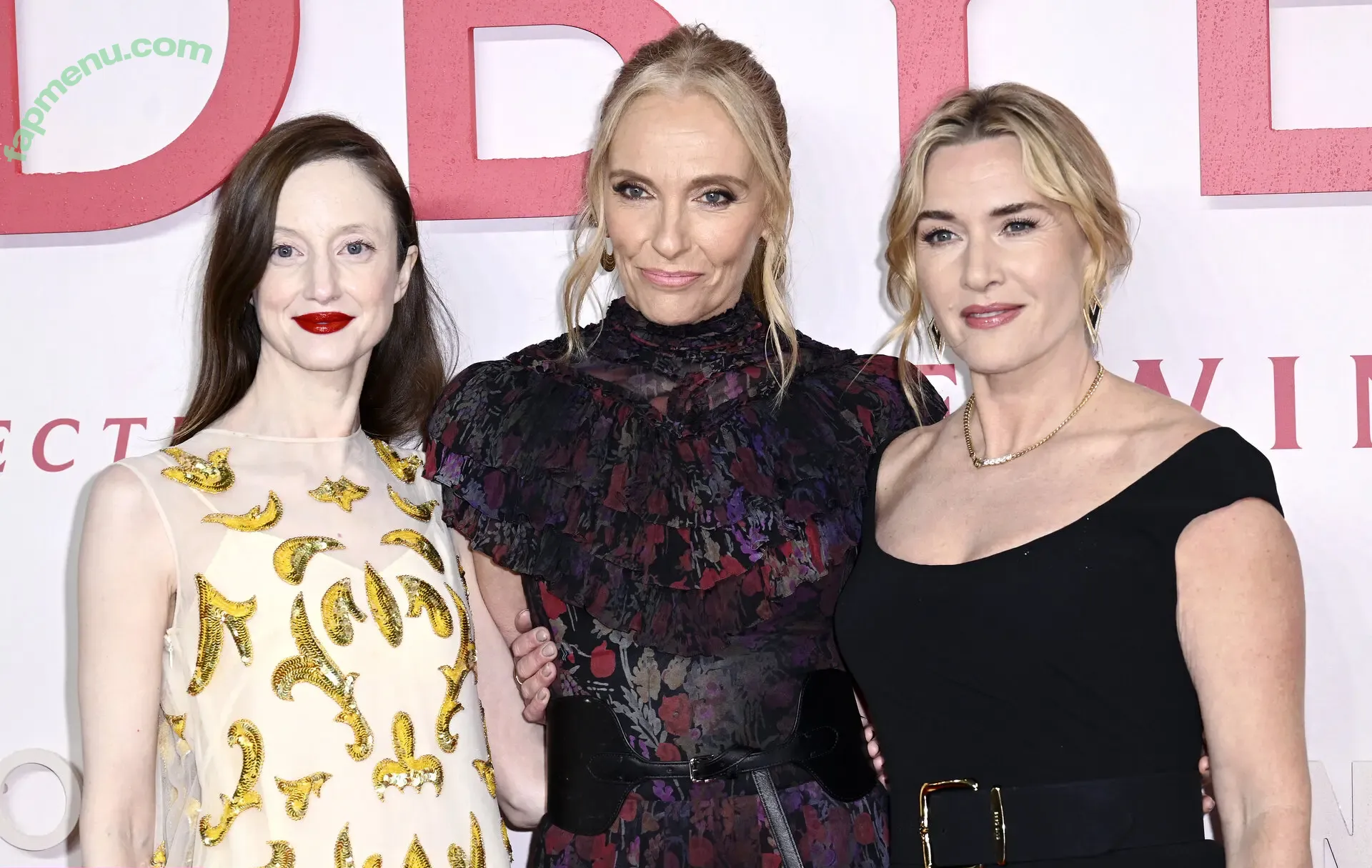 Kate Winslet nude photo #0455 (KateElizabethWinslet.us / kate.winslet.official / winsletlately)