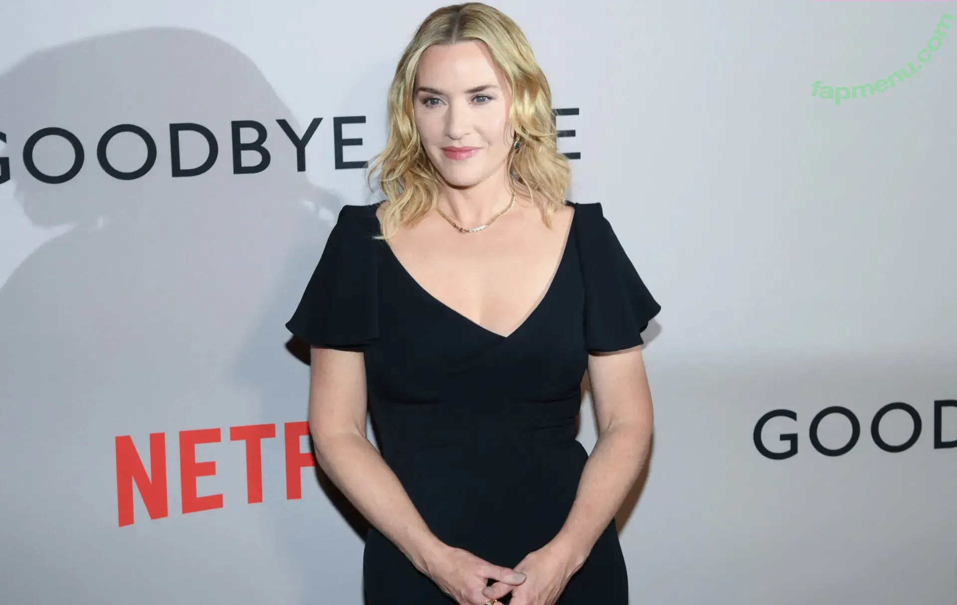 Kate Winslet nude photo #0481 (KateElizabethWinslet.us / kate.winslet.official / winsletlately)