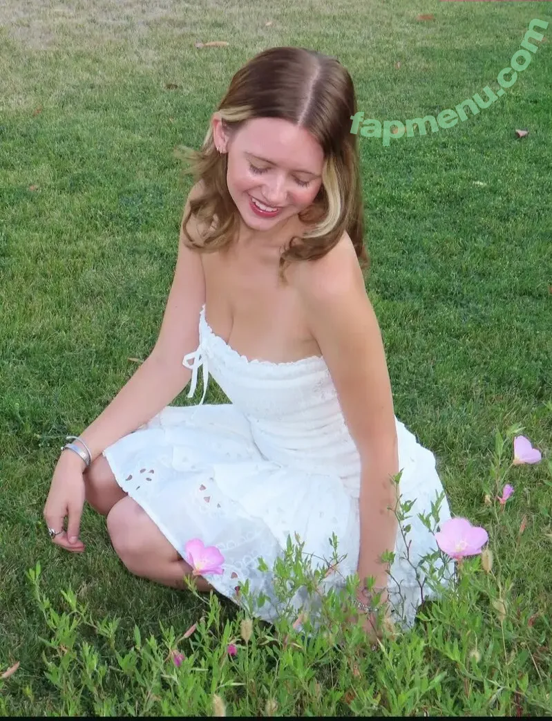 Kate Woodhall nude photo #0017 (katewoodhall_)