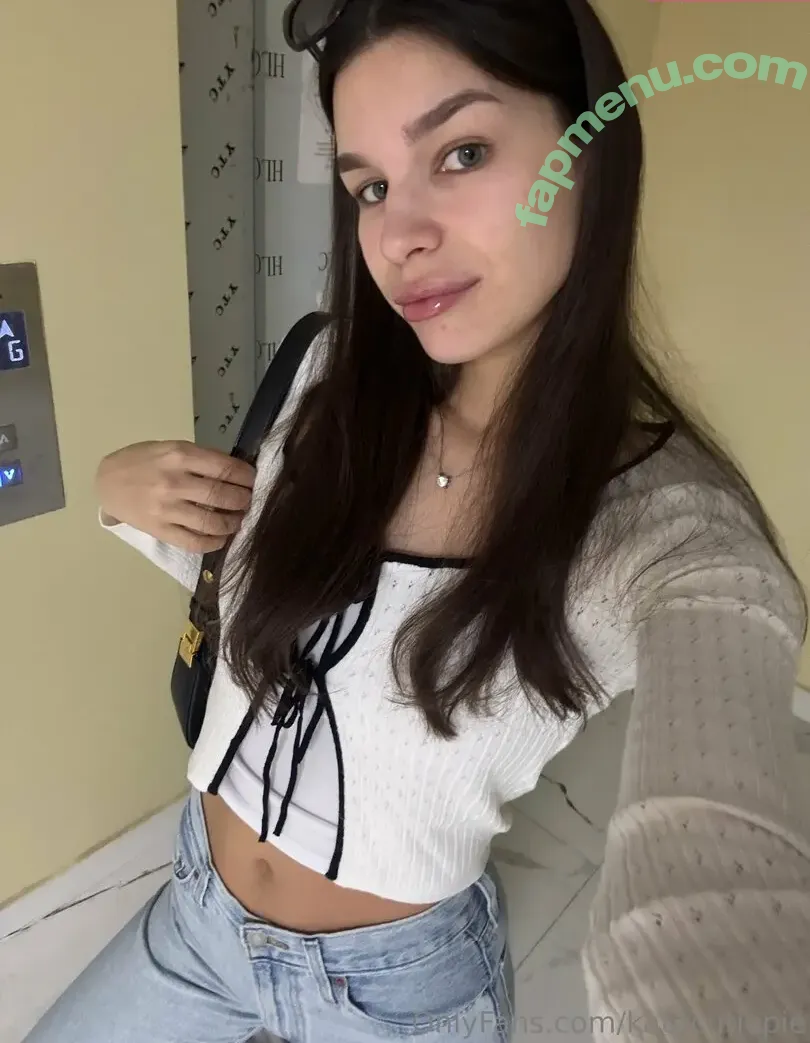 katecutiepie nude photo #0014 (katecutiee)