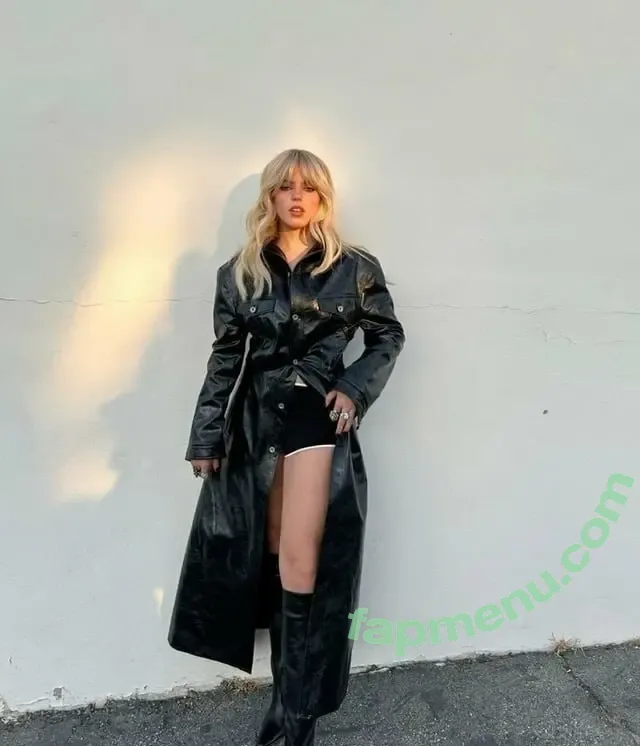 KateCynthia nude photo #0116 (AliciaCarol / AnnaCampbell / MaddyHorne / katecynthia_11)