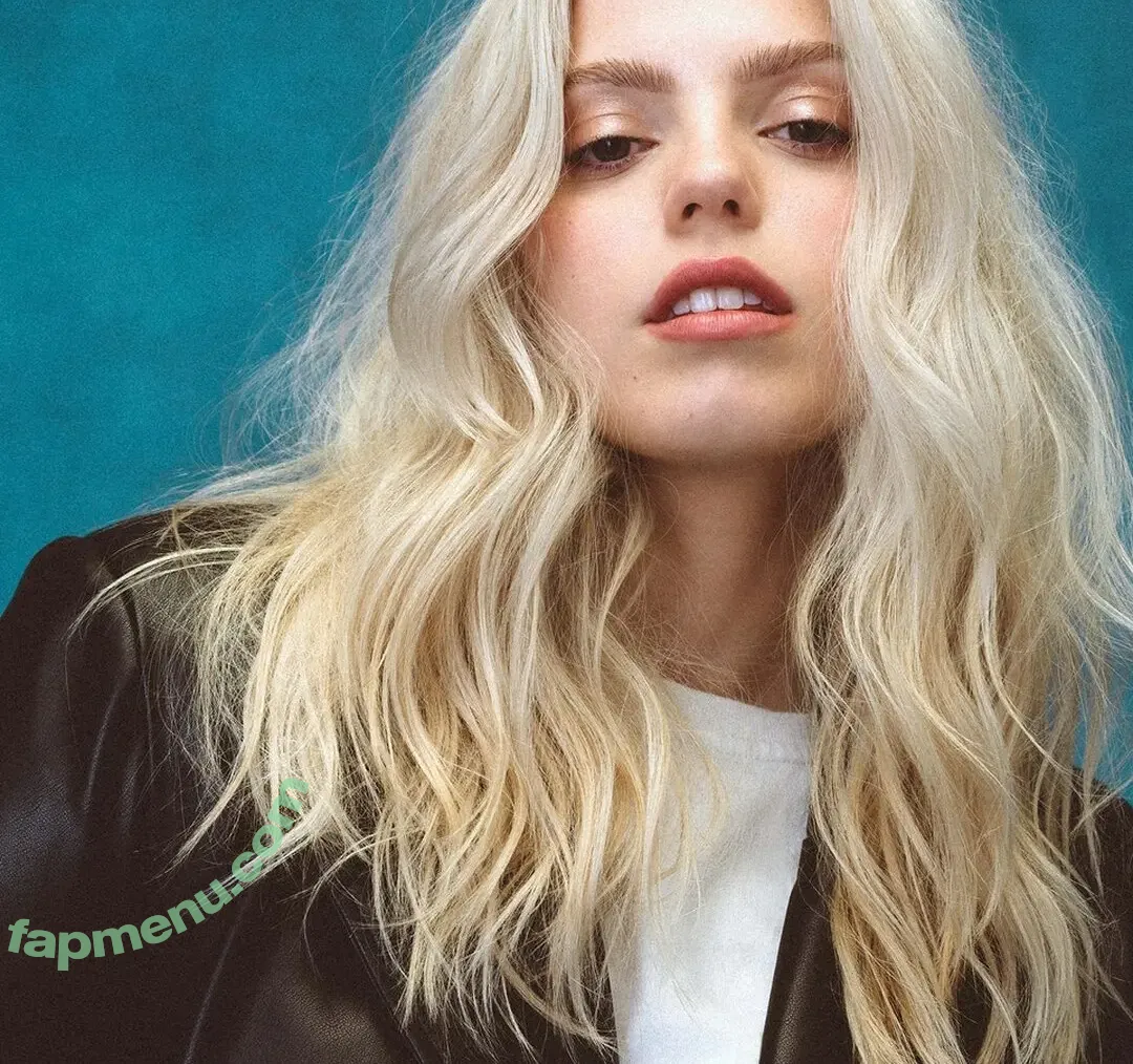 KateCynthia nude photo #0122 (AliciaCarol / AnnaCampbell / MaddyHorne / katecynthia_11)