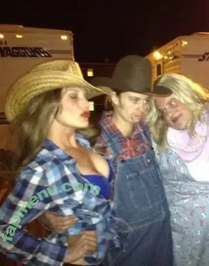 Katee Sackhoff / therealkateesackhoff nude photo #0301