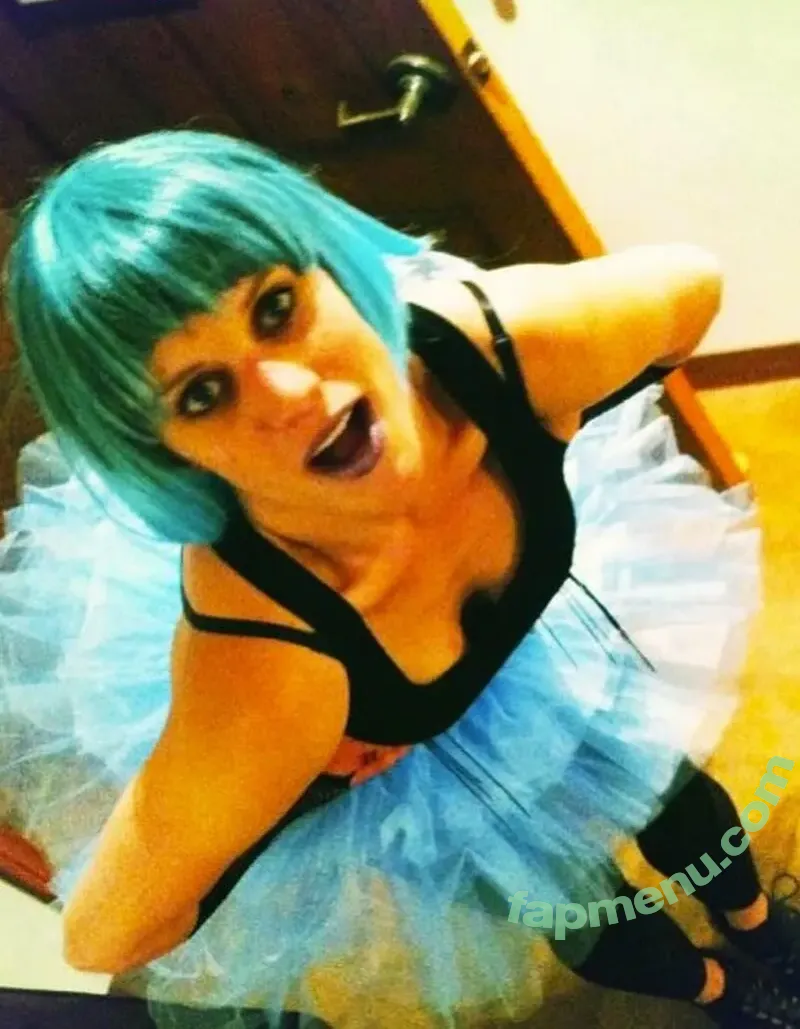 Katee Sackhoff nude photo #0302 (therealkateesackhoff)