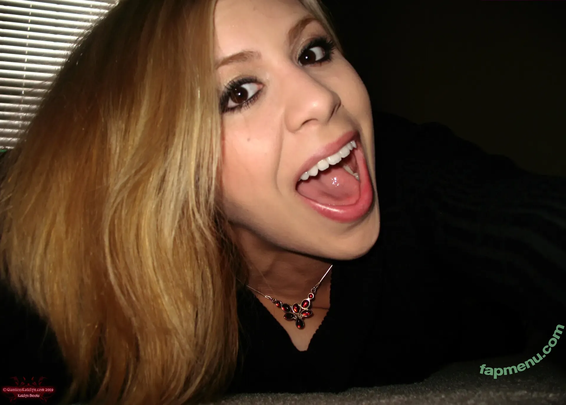 Katelyn Brooks nude photo #0013 (Giantess Katelyn / _katelynbrooks / giantesskatelyn)