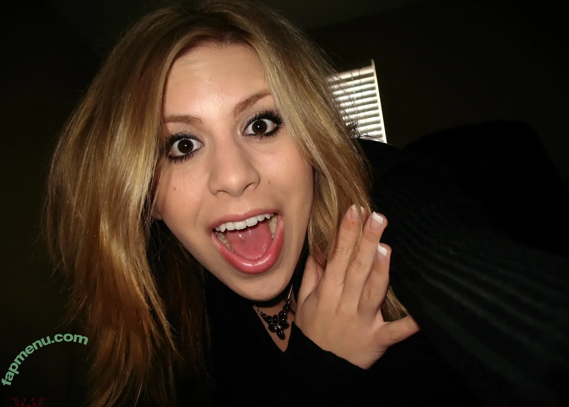 Katelyn Brooks nude photo #0023 (Giantess Katelyn / _katelynbrooks / giantesskatelyn)